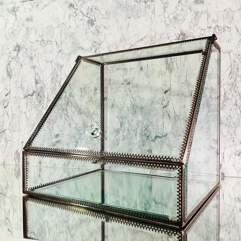 Elegant Glass Vanity Organizer – Multi-Purpose Glass Storage Tower 7 Drawers