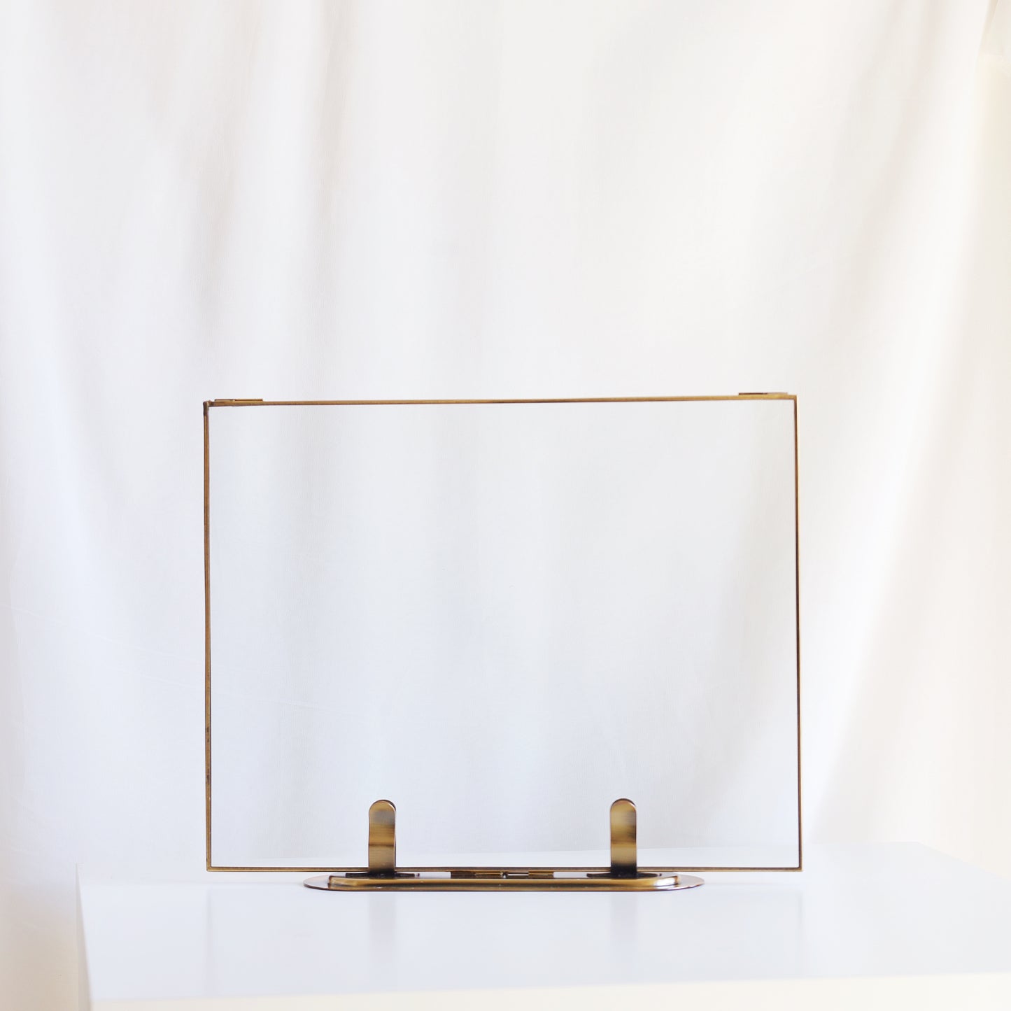 Vagabond Vintage Floating Doubled Sided Glass Standing Picture Frames