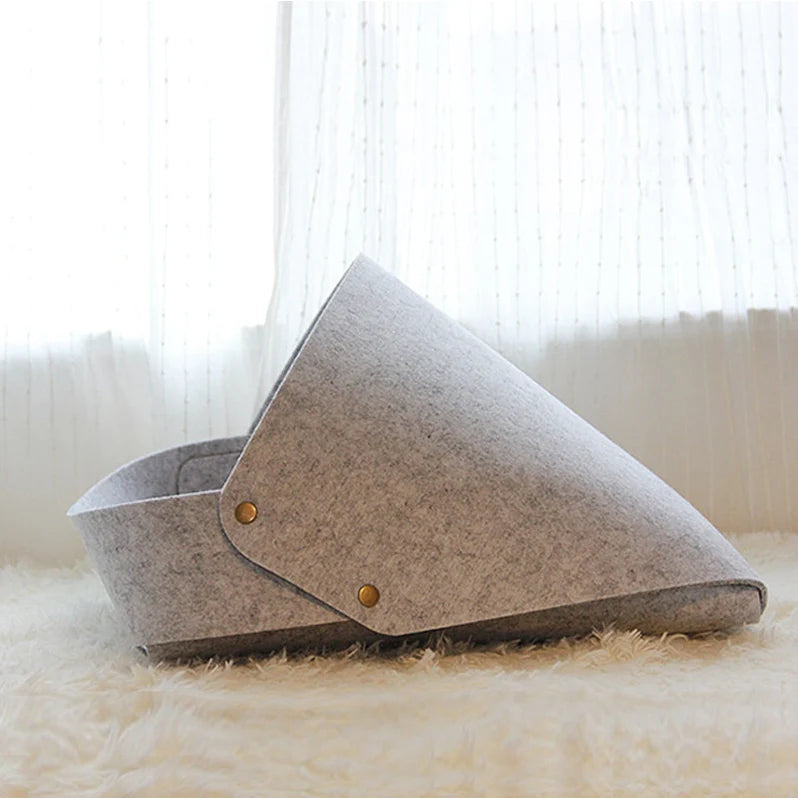 Luxe Felt Cat Cave Bed – Cozy, Enclosed, and Stylish Pet Bed for Cats & Small Dogs