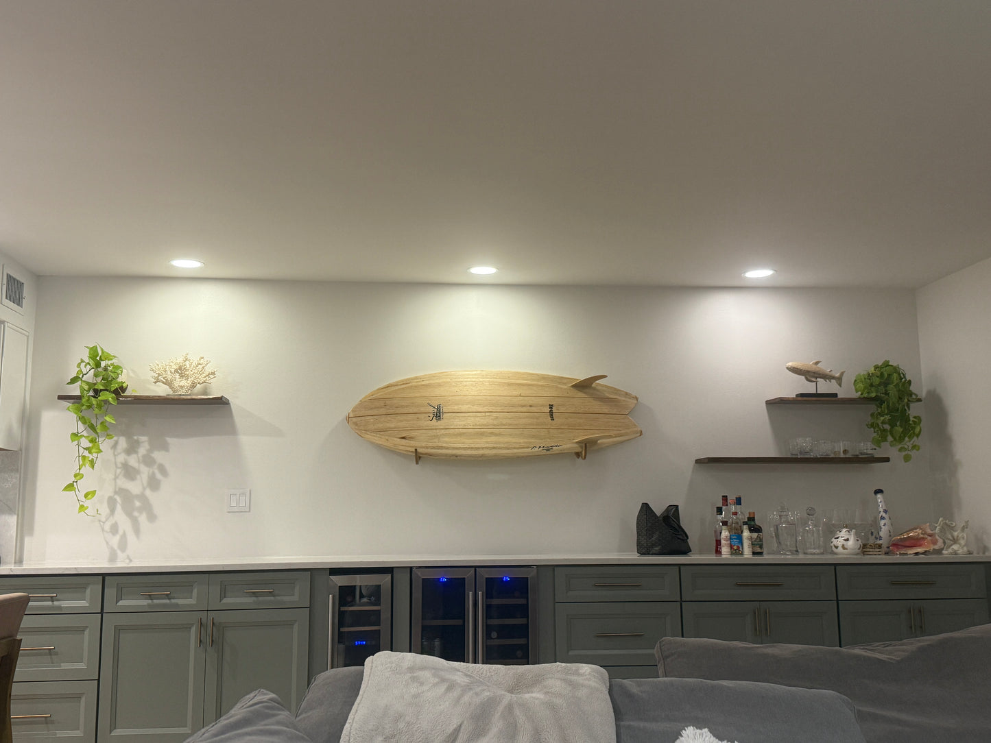 Live Edge Floating Wood Shelf – Rustic Natural Solid Wood Wall Shelf