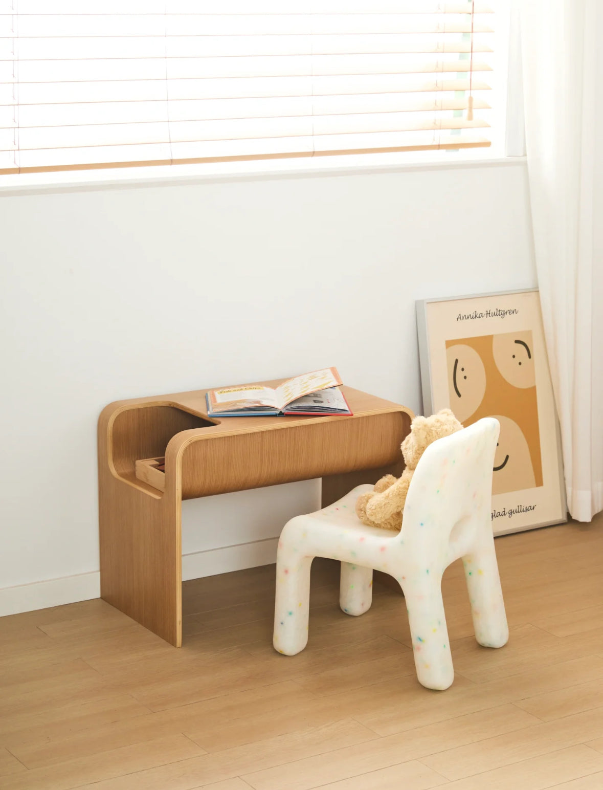 Minimalist Wooden Side Table with Storage – C-Shaped Multi-Functional End Table for Living Room & Bedroom