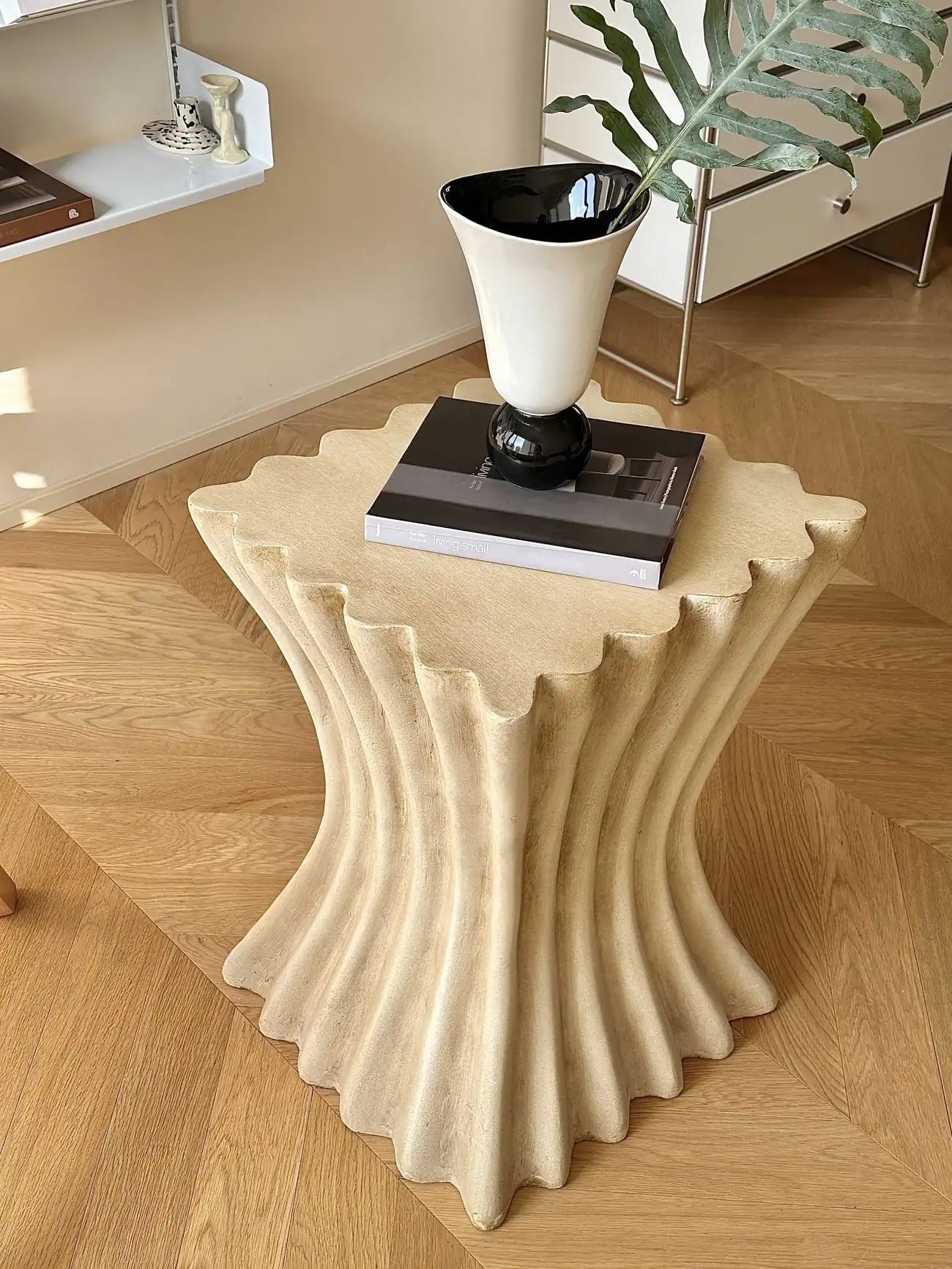 Sculptural Pedestal Side Table – Wavy Accent Table for Modern Interiors