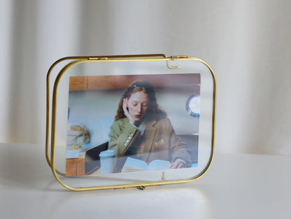 Arched Round Corner Gold Floating Picture Frames