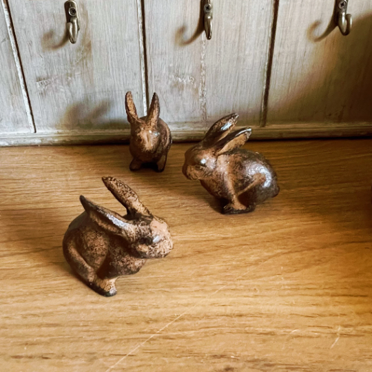 Small Cast Iron Rabbit - Rustic Home Decor Accen